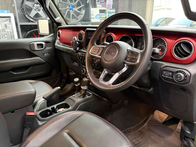 ジープ ラングラー ルビコン ソフトトップ ４ＷＤ R3年 (近畿) 99