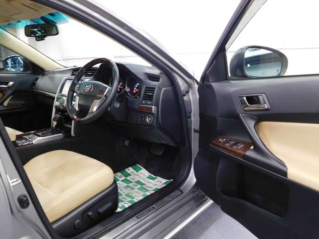 トヨタ マークＸ ２．５ プレミアム H25年 (近畿) 99