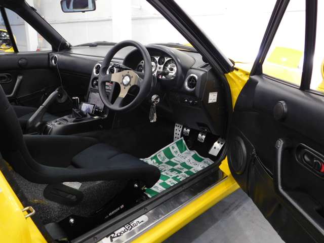 マツダ ロードスター １．８ スペシャルパッケージ装着車 H9年 (近畿) 99