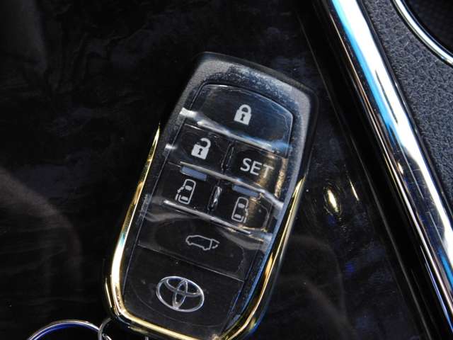 トヨタ ヴェルファイア ２．５ Ｚ ゴールデンアイズ R2年 (近畿) 99