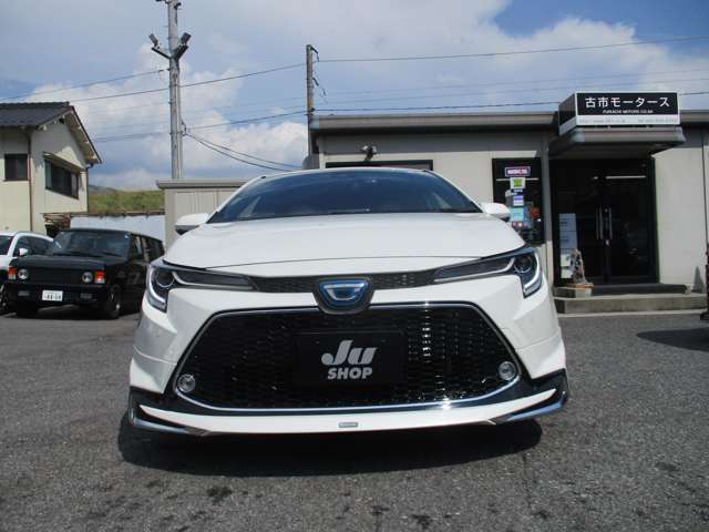 トヨタ カローラ　ツーリング　ハイブリッド １．８ ハイブリッド ＷＸＢ Ｅ－ＦＯＵＲ ４ＷＤ R3年 (中国) 99