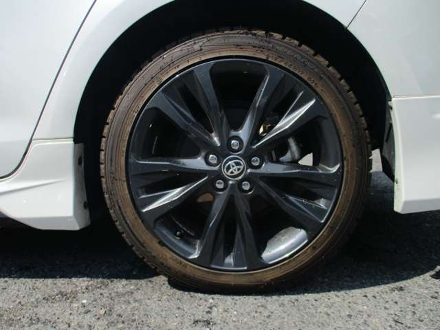 トヨタ カローラ　ツーリング　ハイブリッド １．８ ハイブリッド ＷＸＢ Ｅ－ＦＯＵＲ ４ＷＤ R3年 (中国) 99