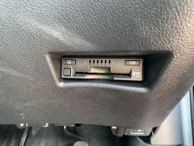 トヨタ シエンタ １．５ Ｇ R3年 (中国) 99