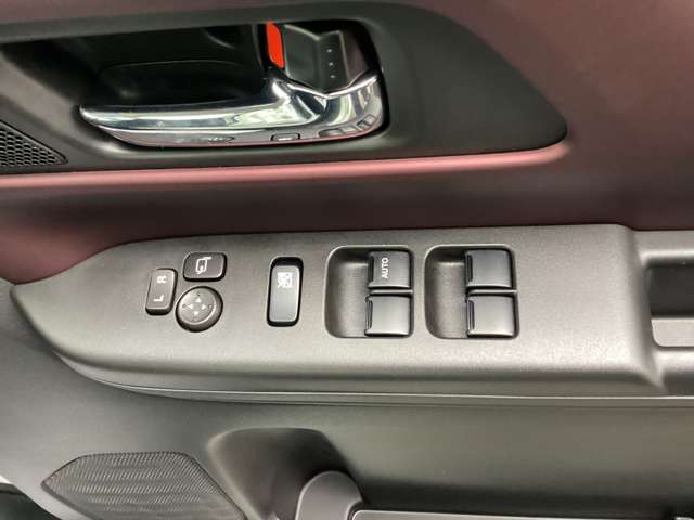 スズキ スペーシア ６６０ カスタム ハイブリッド ＧＳ R7年 (四国) 99