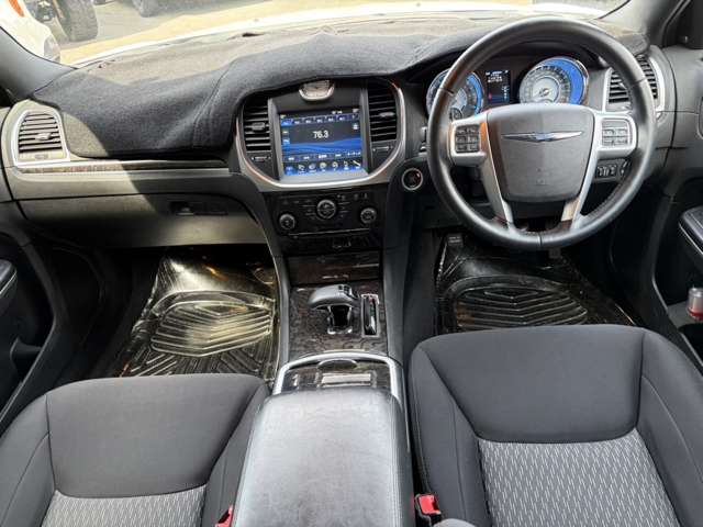 クライスラー ３００ Ｃ　ラグジュアリー H25年 (東北) 99
