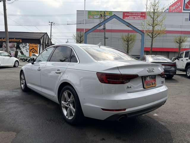 アウディ Ａ４ ２．０ ＴＦＳＩ クワトロ スポーツ ４ＷＤ R1年 (東北) 99