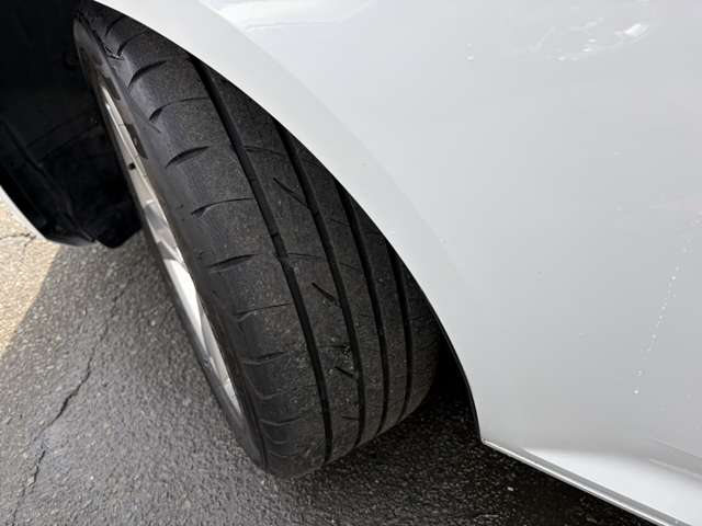 アウディ Ａ４ ２．０ ＴＦＳＩ クワトロ スポーツ ４ＷＤ R1年 (東北) 99