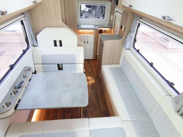 トヨタ カムロード ナッツＲＶ製 R8年 (東海) 99