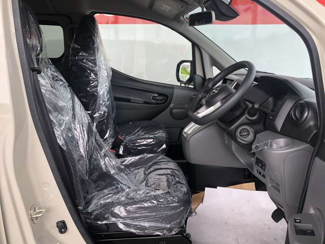 日産 ＮＶ２００バネット １．６ １６Ｘ－２Ｒ アウトドア ブラック エディション R8年 (近畿) 99