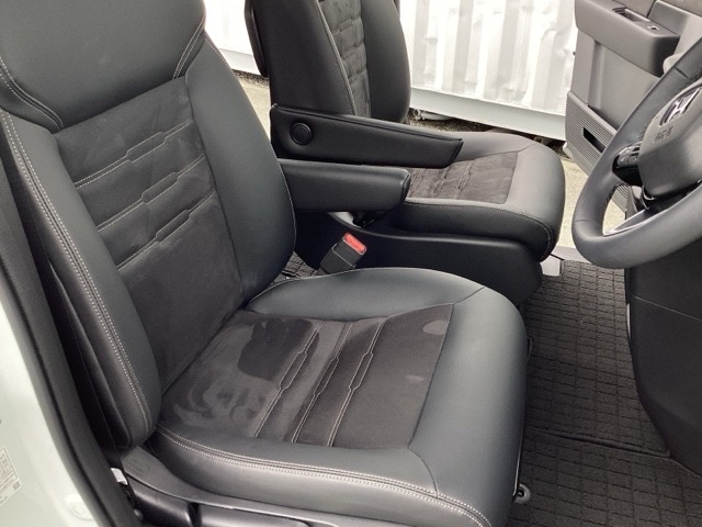 ホンダ ステップワゴン １．５ スパーダ プレミアムライン R7年 (近畿) 99