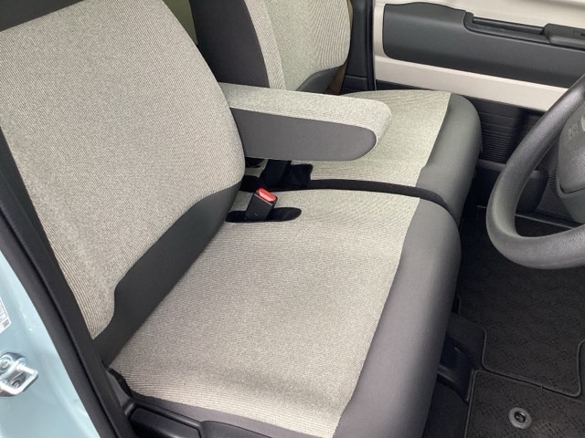 ホンダ Ｎ　ＢＯＸ ６６０ ファッションスタイル ２トーン R7年 (近畿) 99