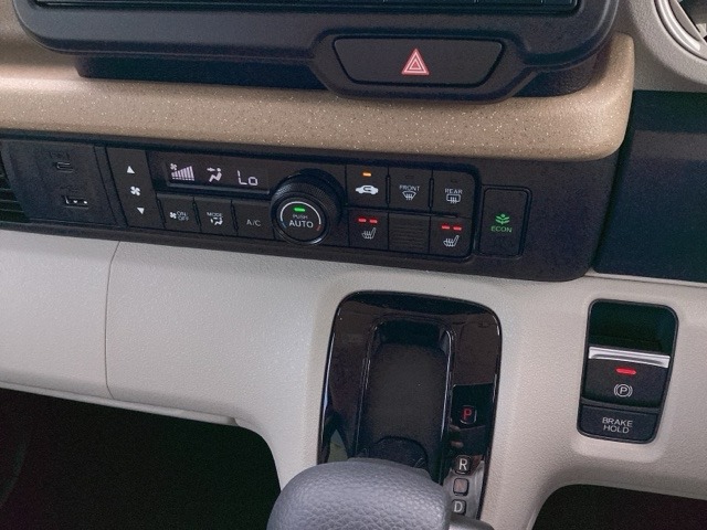 ホンダ Ｎ　ＢＯＸ ６６０ ファッションスタイル ２トーン R7年 (近畿) 99