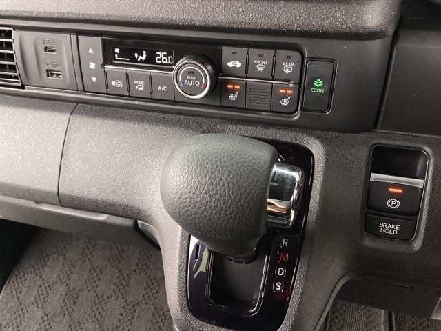 ホンダ Ｎ　ＢＯＸ カスタム ６６０ ターボ R7年 (近畿) 99