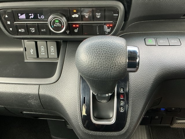 ホンダ Ｎ　ＢＯＸ カスタム ６６０ Ｌ R3年 (近畿) 99