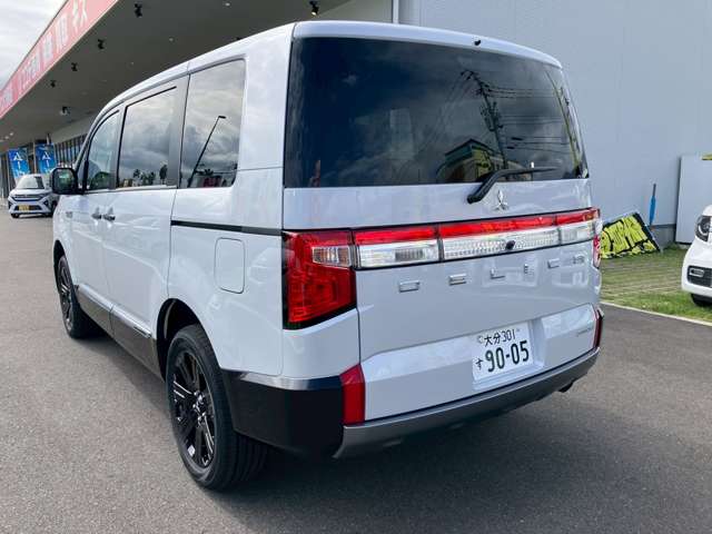 三菱 デリカ　Ｄ：５ ２．２ シャモニー 電動サイドステップ装着車 ディーゼルターボ ４ＷＤ R7年 (九州・沖縄) 99