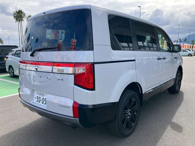 三菱 デリカ　Ｄ：５ ２．２ シャモニー 電動サイドステップ装着車 ディーゼルターボ ４ＷＤ R7年 (九州・沖縄) 99