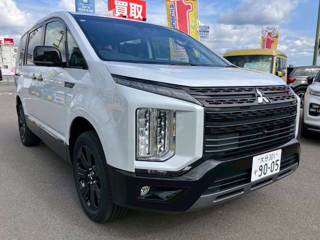 三菱 デリカ　Ｄ：５ ２．２ シャモニー 電動サイドステップ装着車 ディーゼルターボ ４ＷＤ R7年 (九州・沖縄) 99