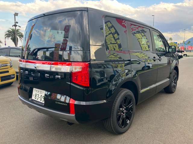 三菱 デリカ　Ｄ：５ ２．２ シャモニー 電動サイドステップ装着車 ディーゼルターボ ４ＷＤ R7年 (九州・沖縄) 99