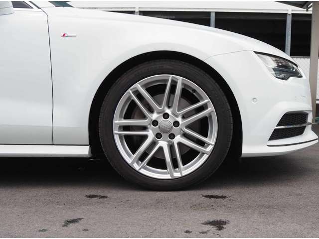 アウディ Ａ７　スポーツバック ２．０ ＴＦＳＩ クワトロ Ｓラインパッケージ ４ＷＤ H29年 (東海) 99