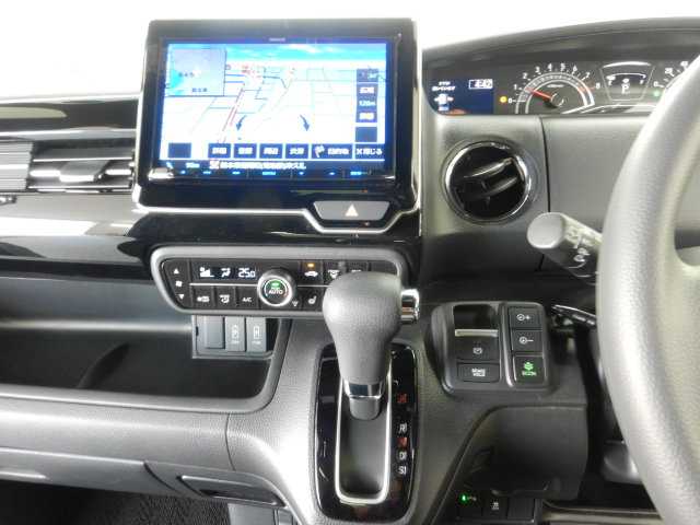 ホンダ Ｎ　ＢＯＸ カスタム ６６０ Ｌ R5年 (九州・沖縄) 99