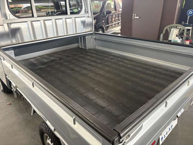 ダイハツ ハイゼットトラック ６６０ ジャンボ ３方開 ４ＷＤ H29年 (九州・沖縄) 99