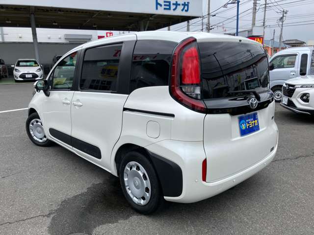 トヨタ シエンタ　ハイブリッド ハイブリッド １．５ Ｇ R4年 (関東) 99