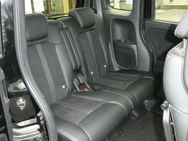 ホンダ Ｎ　ＢＯＸ カスタム ６６０ Ｌ ターボ スタイルプラス ブラック ４ＷＤ R4年 (関東) 99