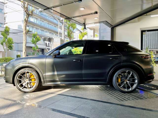 ポルシェ カイエンクーペ ターボ ティプトロニックＳ ４ＷＤ R2年 (関東) 99