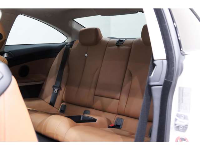 ＢＭＷアルピナ Ｂ４クーペ ビターボ H27年 (関東) 99