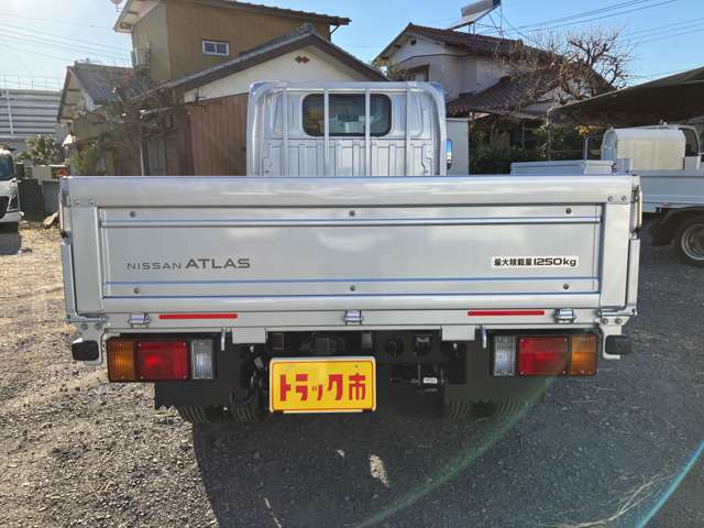 日産 アトラス １．９ フルフラットロー R7年 (関東) 99