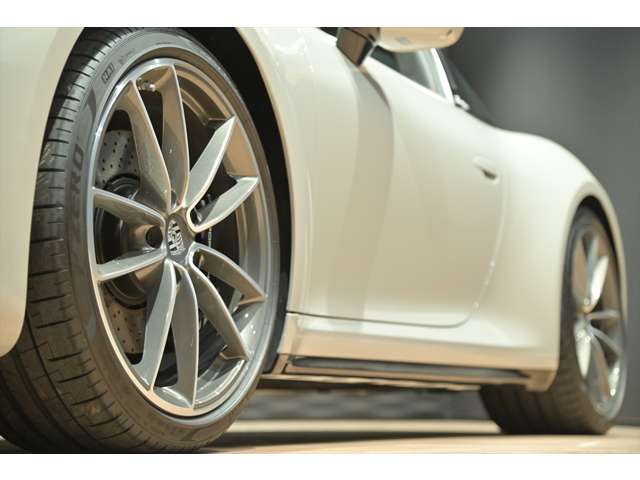 ポルシェ ９１１ タルガ４Ｓ ＰＤＫ R6年 (関東) 99