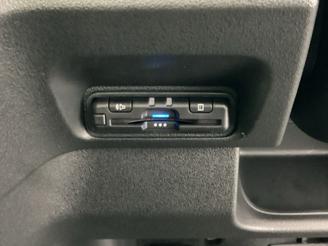 ホンダ Ｎ　ＢＯＸ カスタム ６６０ ターボ コーディネートスタイル ２トーン R7年 (近畿) 99