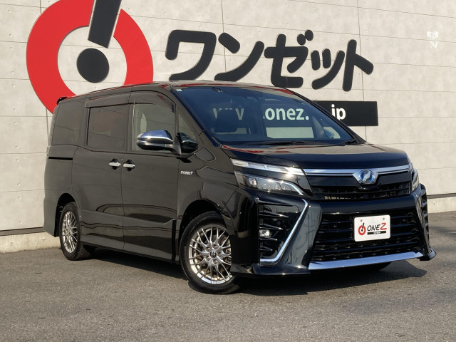 トヨタ ヴォクシー １．８ ハイブリッド ＺＳ 煌ＩＩ R1年 (四国) 99