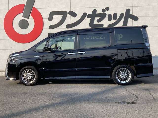トヨタ ヴォクシー １．８ ハイブリッド ＺＳ 煌ＩＩ R1年 (四国) 99