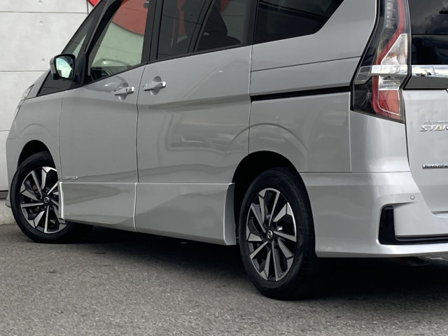 日産 セレナ ２．０ ハイウェイスター Ｖ R3年 (四国) 99