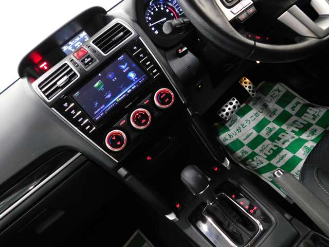 スバル フォレスター ２．０ＸＴ アイサイト ４ＷＤ H30年 (近畿) 99