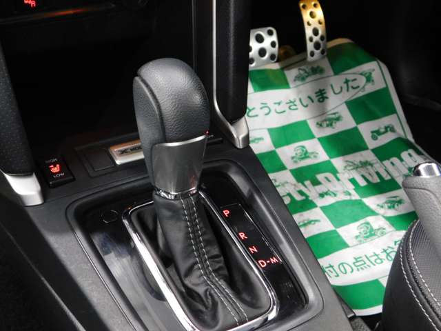 スバル フォレスター ２．０ＸＴ アイサイト ４ＷＤ H30年 (近畿) 99