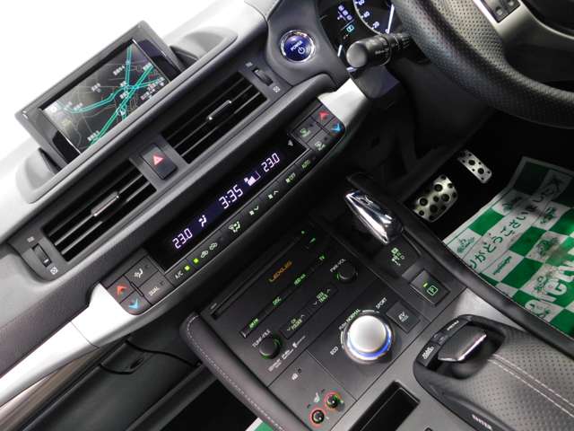 レクサス ＣＴ２００ｈ Ｆスポーツ H23年 (近畿) 99