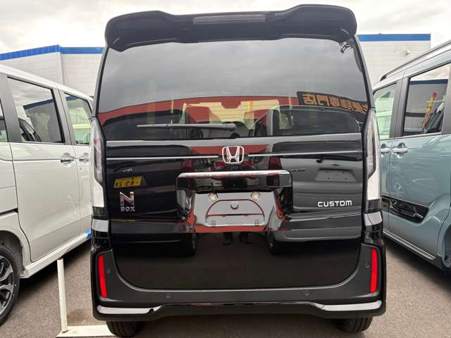 ホンダ Ｎ　ＢＯＸ カスタム ６６０ R8年 (四国) 99