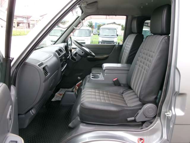 マツダ ボンゴバン １．８ ＤＸ 低床 ４ＷＤ H29年 (東北) 99