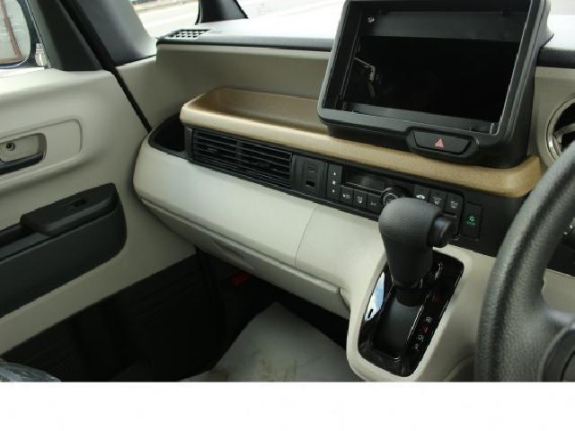 ホンダ Ｎ　ＢＯＸ ６６０ R8年 (四国) 99