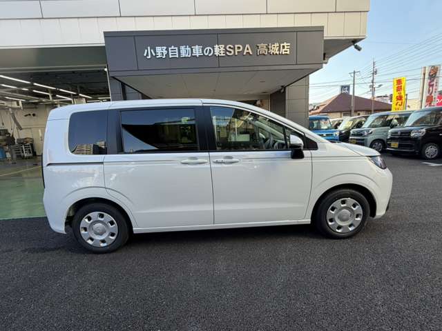 ホンダ フリード　ハイブリッド １．５ Ｅ：ＨＥＶ エアー R8年 (九州・沖縄) 99