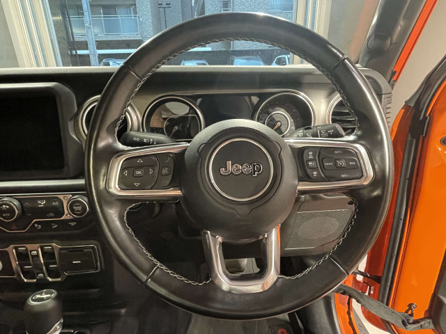 ジープ ラングラー　アンリミテッド アンリミテッド サハラ ３．６Ｌ ４ＷＤ R1年 (関東) 99