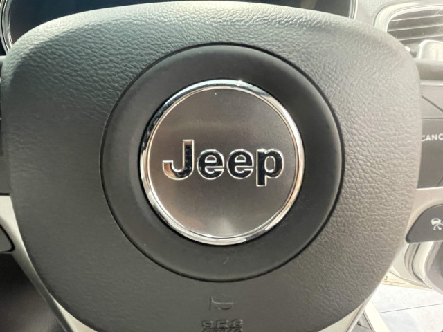 ジープ グランドチェロキー リミテッド ４ＷＤ R1年 (関東) 99