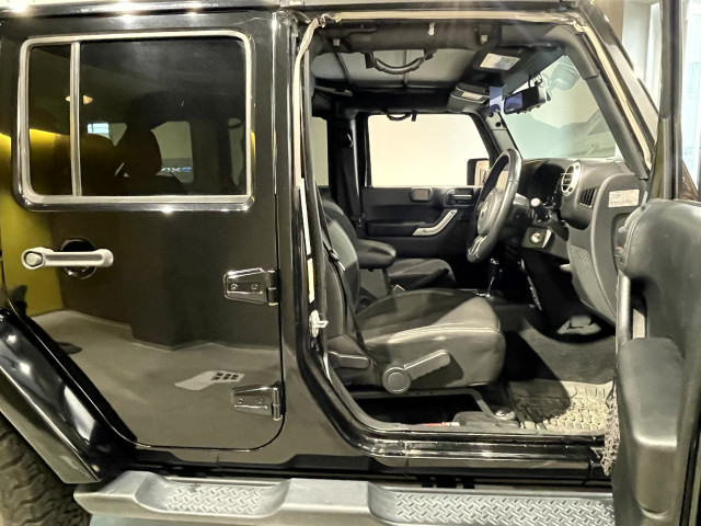 ジープ ラングラー　アンリミテッド アンリミテッド サハラ ４ＷＤ H28年 (関東) 99