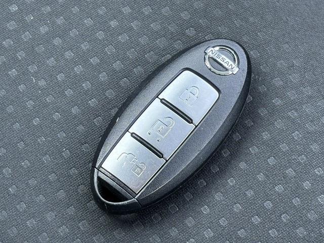 日産 リーフ ３０ＫＷＨ Ｘ サンクス エディション H28年 (近畿) 99