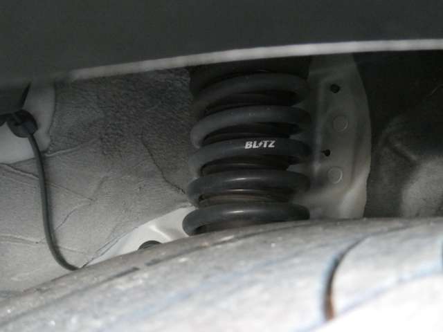トヨタ Ｃ−ＨＲ １．２ Ｓ－Ｔ R4年 (関東) 99
