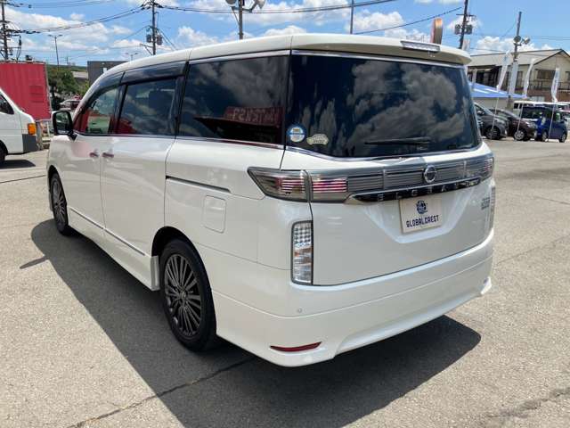 日産 エルグランド ２．５ ２５０ハイウェイスター アーバンクロム H27年 (九州・沖縄) 99