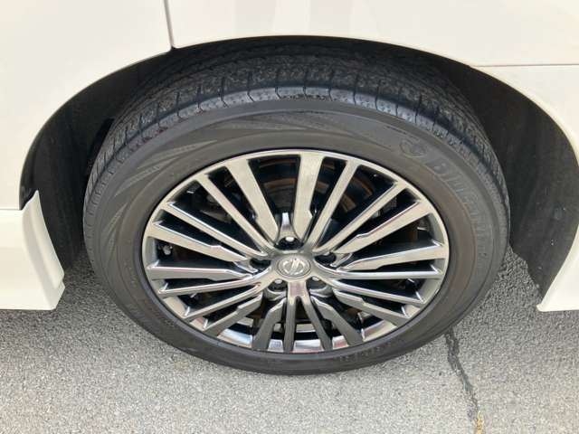 日産 エルグランド ２．５ ２５０ハイウェイスター アーバンクロム H27年 (九州・沖縄) 99