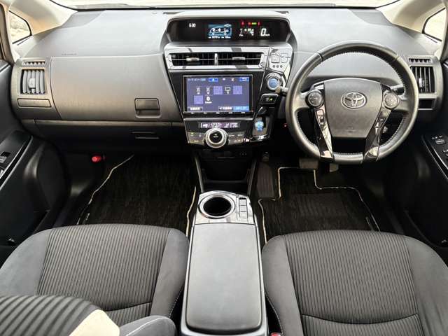 トヨタ プリウスΑ １．８ Ｓ チューン ブラックＩＩ H28年 (近畿) 99
